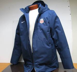 lot 298 image: Excellent Unworn NIKE USA Mens Winter Jacket - Size L - Blue
