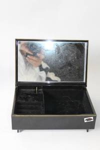 lot 10 image: Black Jewelry Box with Mirror and Calla Lily Design