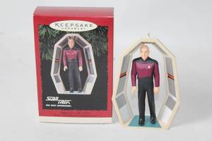 lot A-22 image: Star Trek The Next Generation Jean-Luc Picard Keepsake Ornament