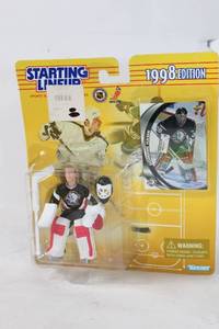 lot 25 image: 1998 Edition Starting Lineup NHL Figure - Colorado Avalanche Patrick Roy
