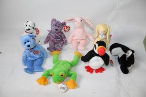 lot 59 image: Set of 8 TY Beanie Babies Plush Toys