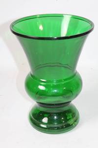 lot 63 image: Green Glass Vase