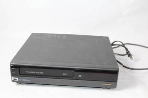 lot 87 image: Toshiba VHS HQ VCR with Quick Access Feature