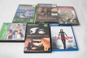 lot 98 image: Collection of 6 Video and DVD Entertainment Discs