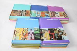 lot 112 image: Complete Set of Childcraft Encyclopedia Books - 15 Volumes