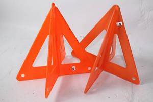 lot 119 image: Set of 3 Orange Plastic Traffic Safety Triangles