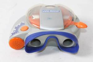lot 126 image: Vintage View-Master 3D Viewer with Built-in Audio