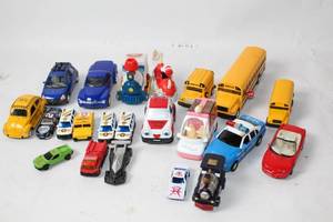 lot 161 image: Collection of 26 Toy Vehicles Including School Buses and Cars