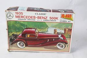 lot 212 image: 1935 Mercedes-Benz 500K Roadster Limousine Model Kit