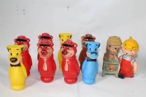 lot 262 image: Set of 10 Vintage Cartoon Character Banks