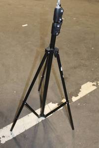 lot 279 image: Adjustable Camera Tripod Stand, 36-Inch