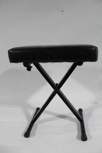 lot 377 image: On-Stage Stands Adjustable Keyboard Bench