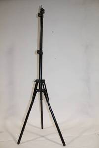 lot 400 image: Adjustable Tripod Stand for Photography and Lighting Equipment