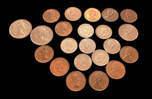 lot 28L image: Collection of 24 Vintage Canadian Pennies from 1960s