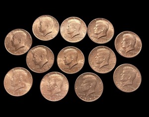 lot 32L image: Collection of 12 Kennedy Half Dollar Coins - 1967