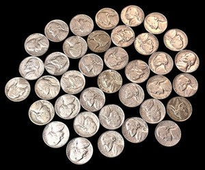 lot 16L image: Collection Vintage U.S. Jefferson Nickels