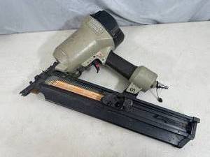 lot 53 image: Porter Cable Air Framing Nailer