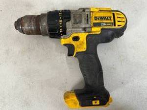 lot 78 image: Dewalt 20 Volt Cordless 12 inch Drill  Hammer Drill