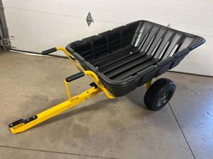 New Dewalt 800lb/10 Cu. Ft. Swivel/Dump Cart - Convertible to Tow/Wheelbarrow