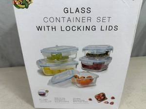 lot 117 image: New 10 pc Glass Food Storage Container Set