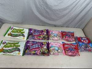 lot 149 image: Assorted Candy, Bubblegum, Fruit Chews, Tootsie Rolls, Etc