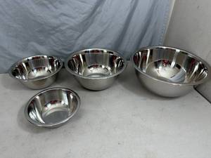 lot 183 image: 4 New Bene Casa Stainless Steel Mixing Bowls