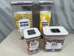 lot 196 image: 4 New Airtight Food Storage Containers