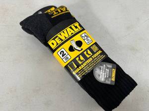 lot 234 image: 2 New Pairs of Dewalt Heavy Cotton Work Socks