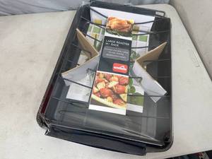 lot 235 image: New Large Roaster Pan with Rack