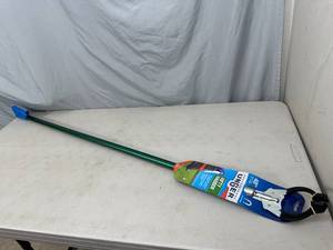 lot 241 image: New Unger 48 inch Nifty Nabber Reach Tool