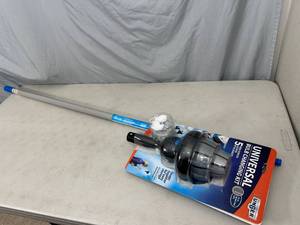 lot 242 image: New Unger 11ft  Telescoping Light Bulb Changing Tool