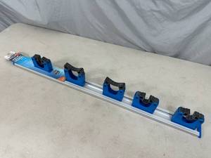 lot 243 image: New Unger Professional Hangup 5 Bracket Tool Organizer