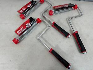 lot 250 image: 3 New Paint Roller Handles
