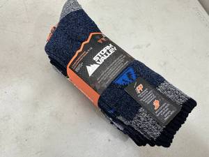 lot 259 image: 4 New Pair Thermal Boot Socks