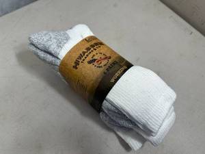 lot 267 image: New 4 Pack of Hiwassee Trading Socks