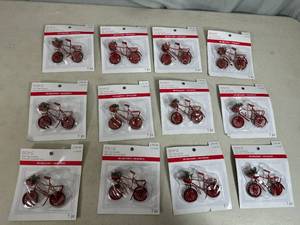 lot 320 image: 12 New Ashland Tiny Treasures Mini Bicycle - Mini Embellishment  Decoration