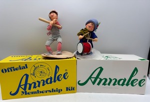lot 36 image: Annalee Doll Society Membership Kit with 2 Vintage Dolls - Baseball Player and Drum Player