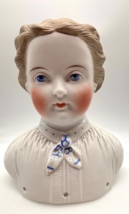 lot 47 image: Antique Porcelain Bavarian Bust with Hand-Painted Features