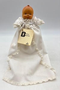 lot 57 image: Beckett Originals 1986 Bitsie Baby Doll