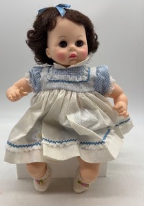 lot 104 image: Vintage Madame Alexander Pussy-Cat Doll in Original Box