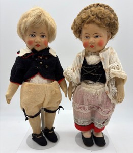 lot 131 image: Pair of Vintage Handcrafted FeltCloth Dolls with European Dress