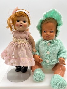 lot 137 image: Set of 2 Vintage Dolls with Clothing