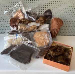 lot 220 image: Collection of Vintage Wig Hair Pieces in Various Colors