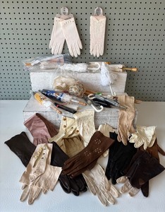lot 222 image: Collection of Vintage Gloves and Parasol Accessories
