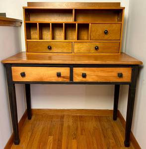 lot 96 image: Lammerts of Saint Louis Writing Desk with Hutch