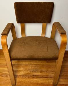 lot 103 image: Mid Century Modern Vintage Thonet Bentwood Upholstered Arm Chair #2