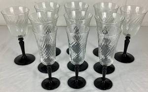 lot 59 image: Luminarc France Optic Swirl Black Stem Wine and Champagne Glasses