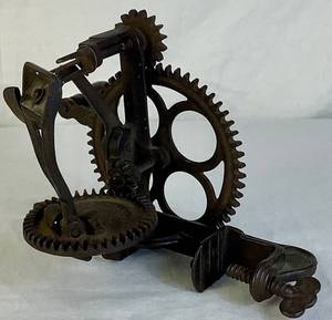 lot 141 image: Vintage Cast Iron Apple Peeler Penn H Co.