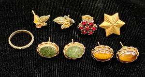 lot 145 image: Collection of 10K Gold Pieces - Earrings, ring and pin