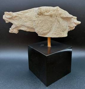 lot 161 image: Horse Head Sculpture by DeWitt on Black Table Top Base